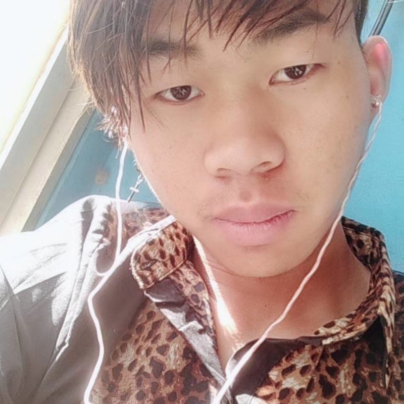少年不在少的第三张照片--昆明残疾人相亲网
